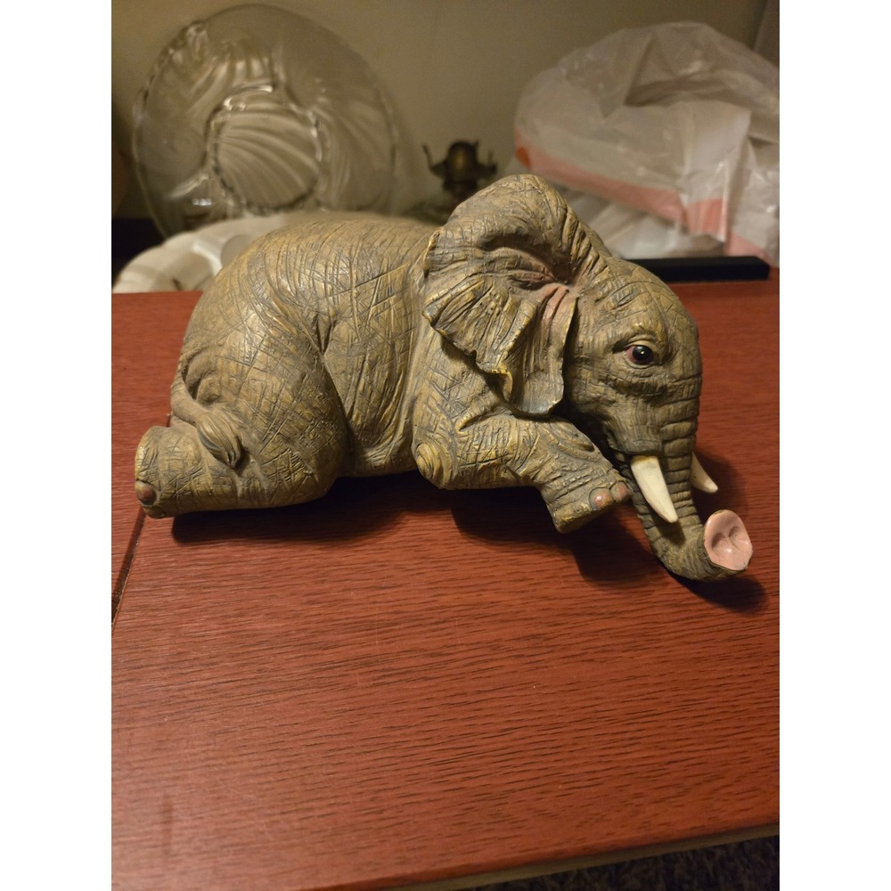 Homeview Design Inc Reclining Elephant Figurine Textured Safari Decor 15833